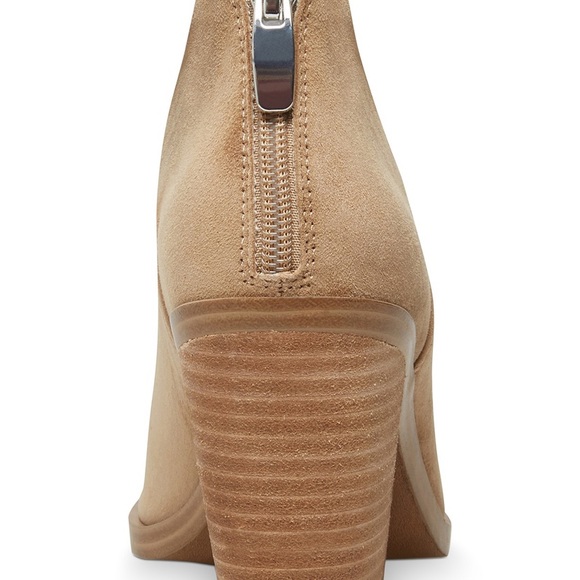 SOLD Steve Madden Booties - Picture 3 of 6